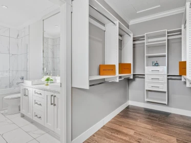 Mudroom Photo of 6739 Humphries Avenue, Burnaby, BC
