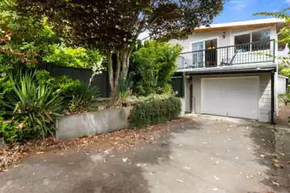 1310 Parker Street, White Rock, BC, White Rock — Single Family Residence for sale