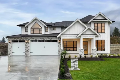 10032 Trillium Way, Rosedale, BC, Rosedale — 6 bed single family residence for sale