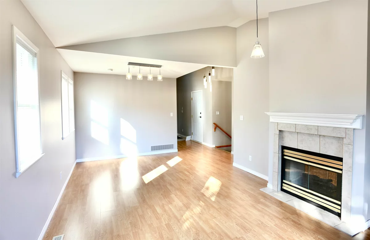 Family Room Photo of 39 2068 Winfield Drive, Abbotsford, BC