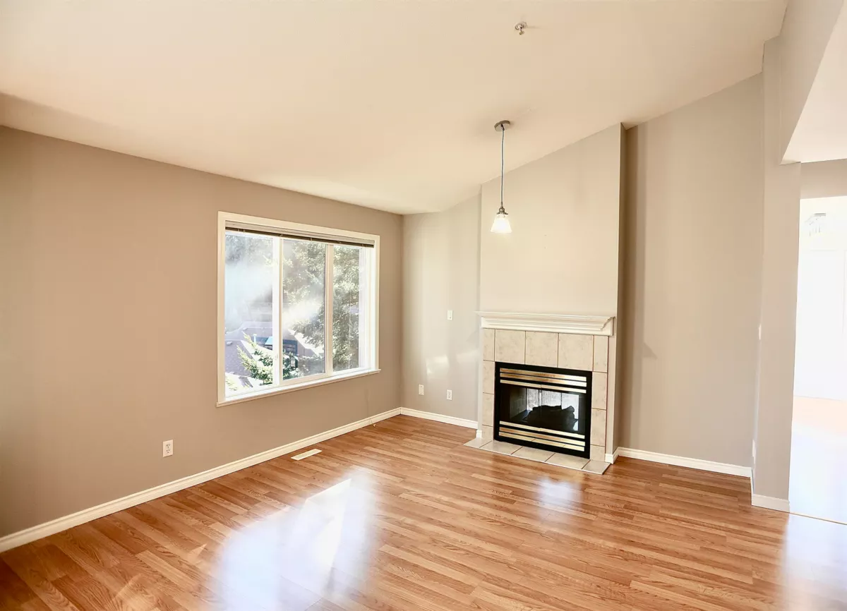 Kitchen Photo of 39 2068 Winfield Drive, Abbotsford, BC
