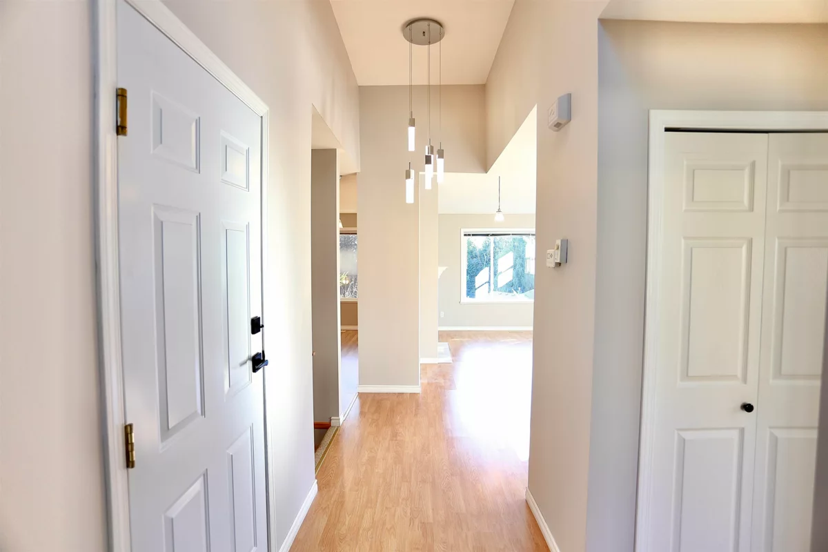Living Room Photo of 39 2068 Winfield Drive, Abbotsford, BC