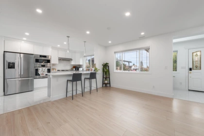103 1334 Charland Avenue, Coquitlam, BC