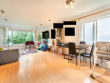 Kitchen Photo of 2216 E 41st Avenue, Vancouver, BC