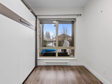 Entry Foyer Photo of 108 15918 26 Avenue, Surrey, BC