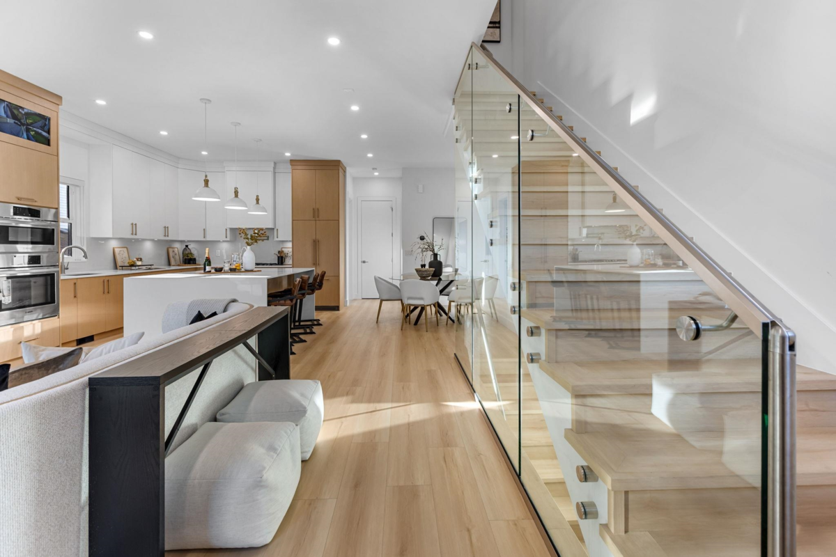 Dining Area Photo of 4 1536 Duthie Avenue, Burnaby, BC