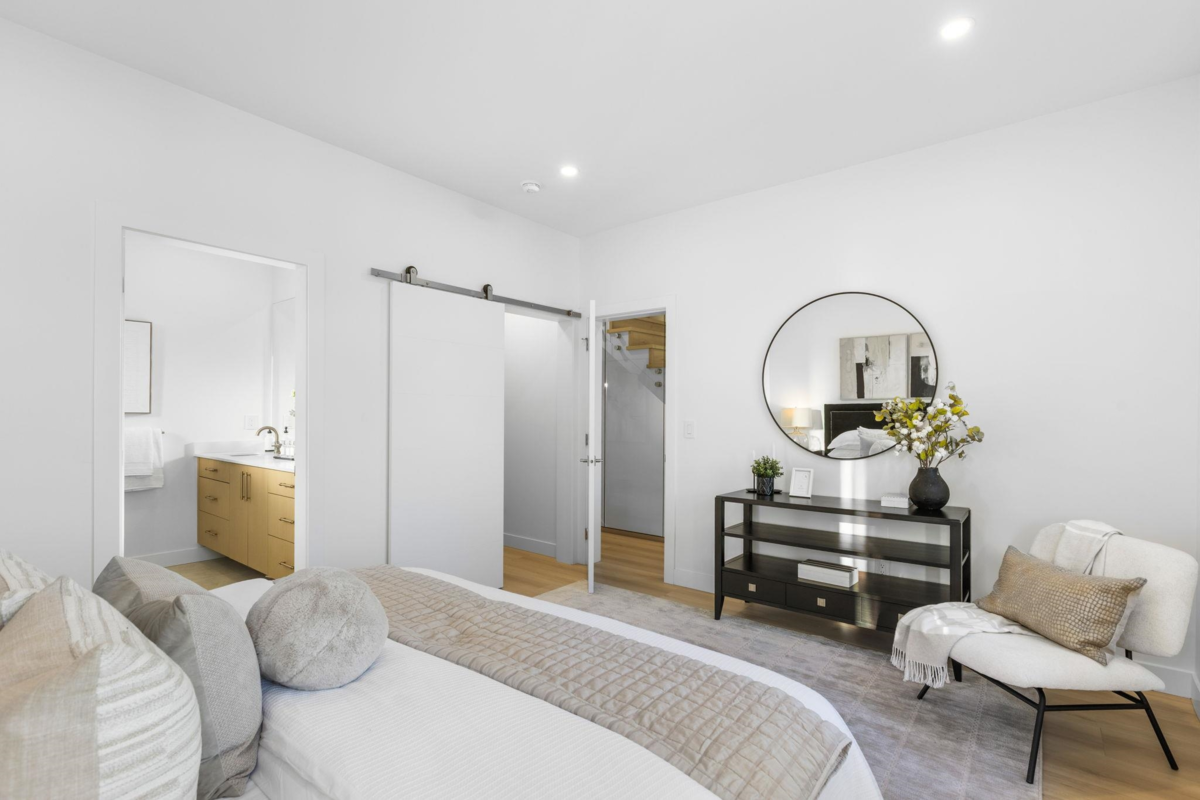 Garage Interior Photo of 4 1536 Duthie Avenue, Burnaby, BC