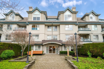 302 15325 17 Avenue, Surrey, BC, King George Corridor — 2 bed apartment/condo for sale