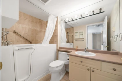 Guest Bathroom Photo of 302 15325 17 Avenue, Surrey, BC