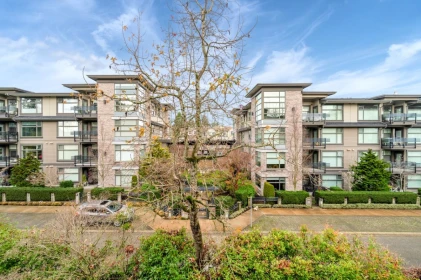 Office / Den Photo of 302 15325 17 Avenue, Surrey, BC