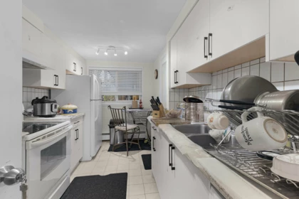 Kitchen Photo of 146 7470 138 Street, Surrey, BC