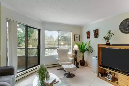 206 1690 Augusta Avenue, Burnaby, BC, Burnaby — Apartment/Condo for sale