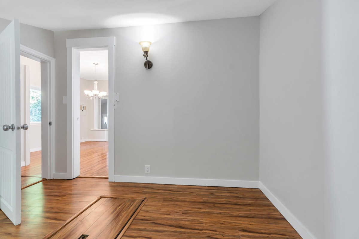 Garage Interior Photo of 46054 Robertson Avenue, Chilliwack, BC