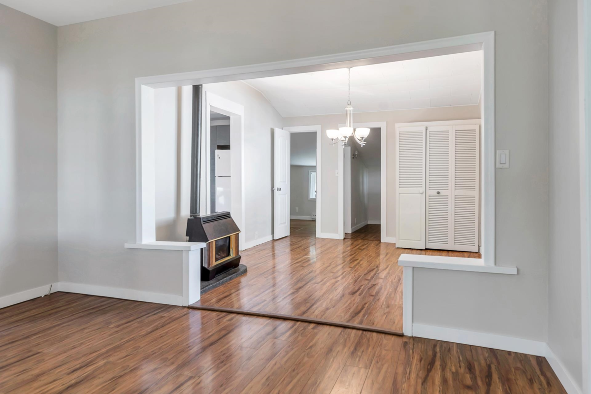 Mudroom Photo of 46054 Robertson Avenue, Chilliwack, BC