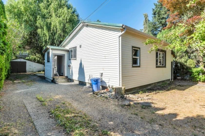 46054 Robertson Avenue, Chilliwack, BC, Chilliwack — Single Family Residence for sale