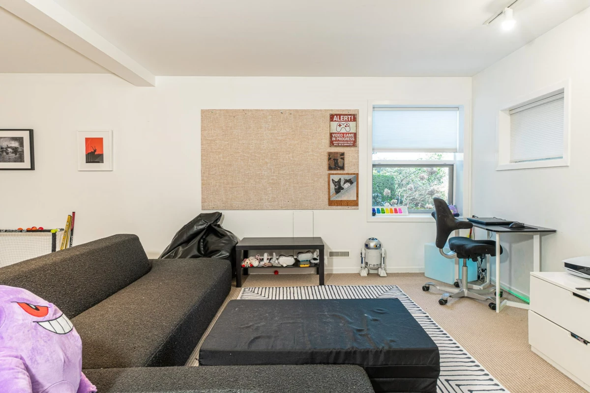 Basement Recreation Room Photo of 3762 W 13th Avenue, Vancouver, BC