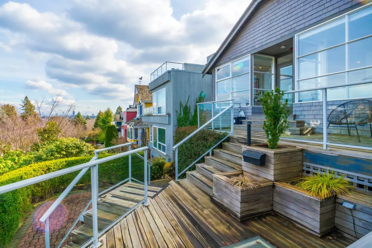 Hallway Photo of 3762 W 13th Avenue, Vancouver, BC
