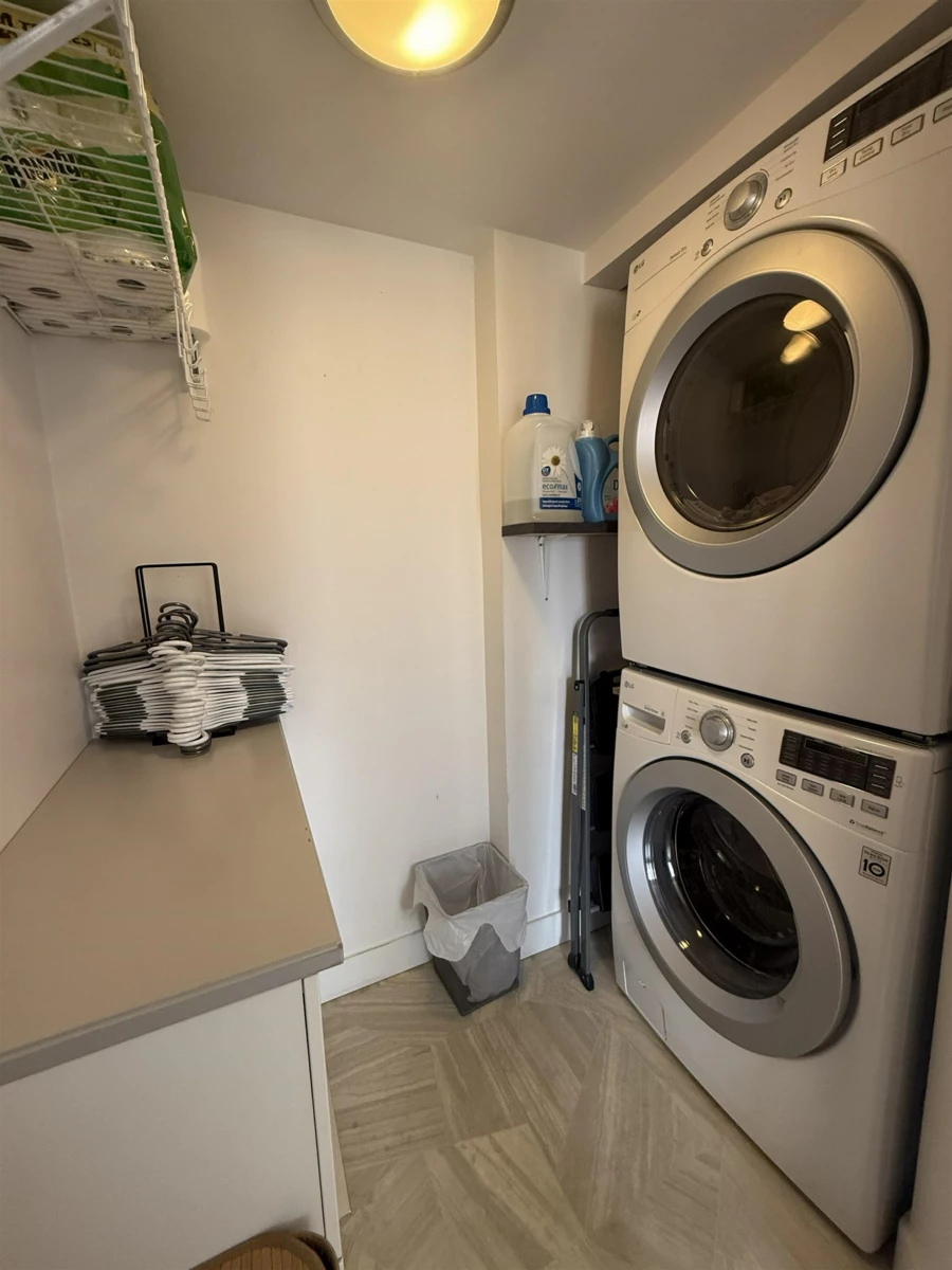 Garage Interior Photo of 1705 612 Fifth Avenue, New Westminster, BC