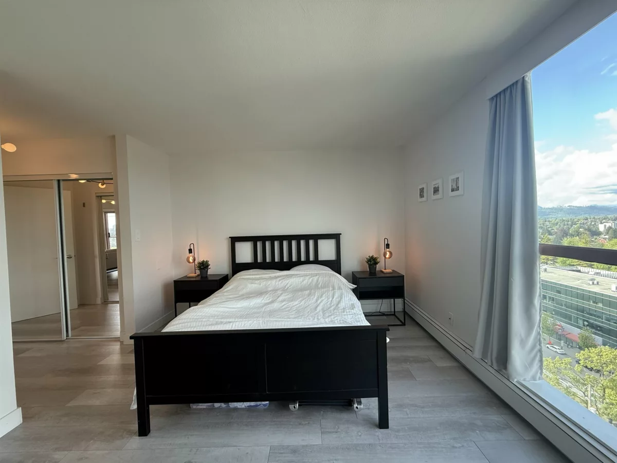 Guest Bathroom Photo of 1705 612 Fifth Avenue, New Westminster, BC