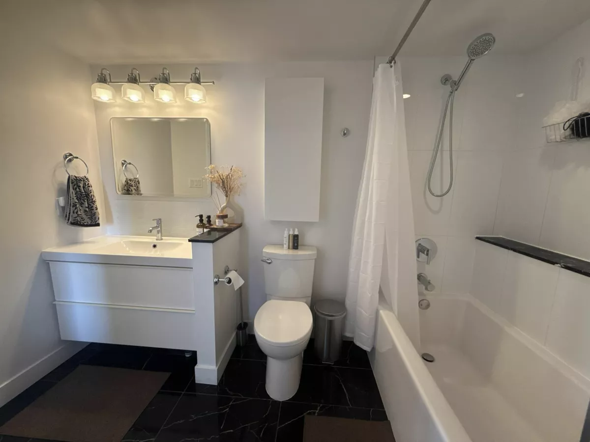 Office / Den Photo of 1705 612 Fifth Avenue, New Westminster, BC