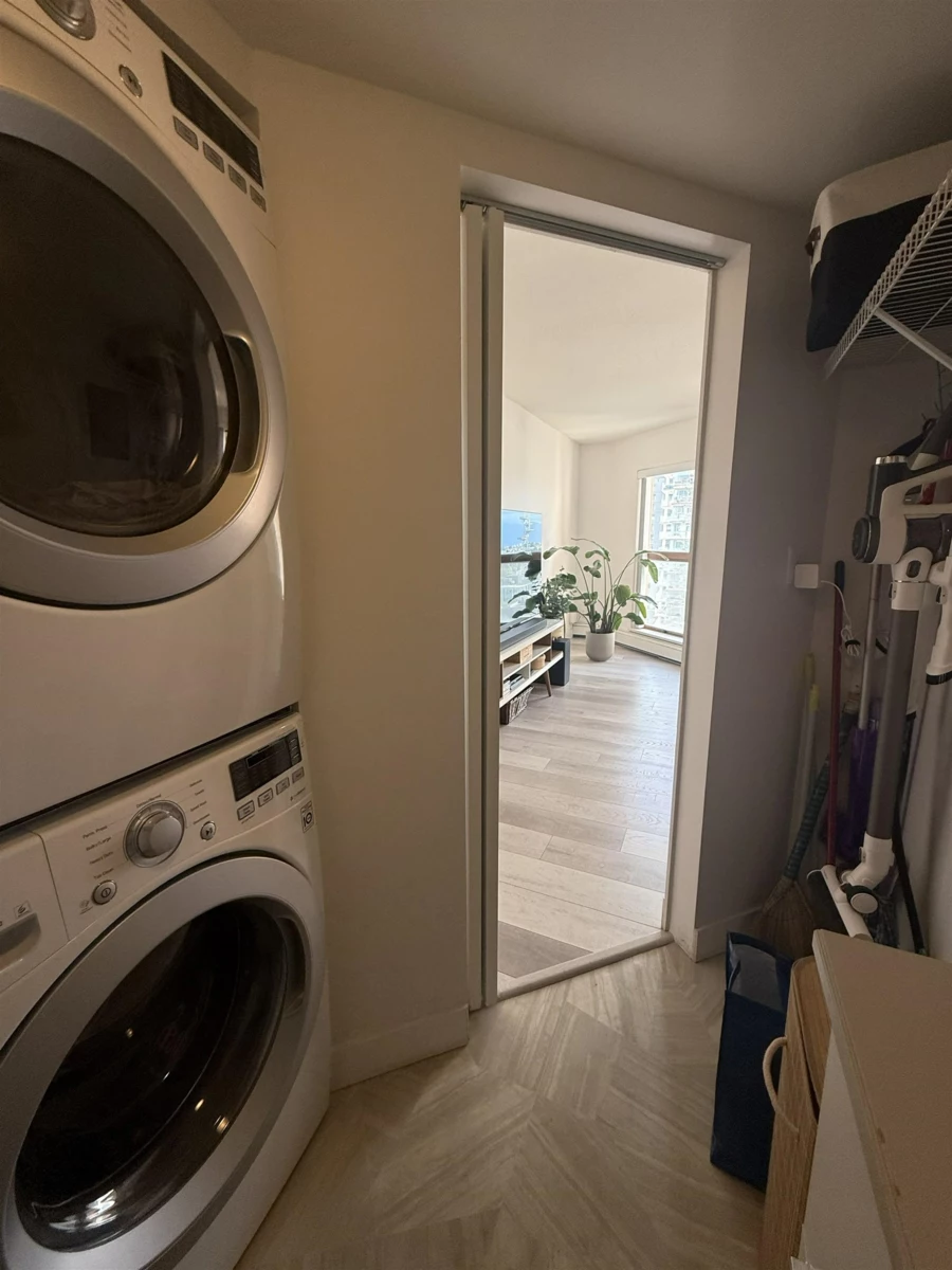 Outdoor Patio Photo of 1705 612 Fifth Avenue, New Westminster, BC