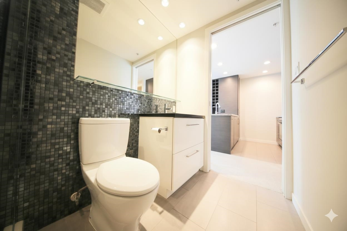 Pantry Photo of 1507 833 Homer Street, Vancouver, BC