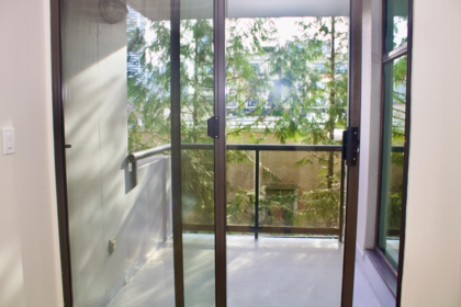 Primary Bathroom Photo of 402 1230 Comox Street, Vancouver, BC