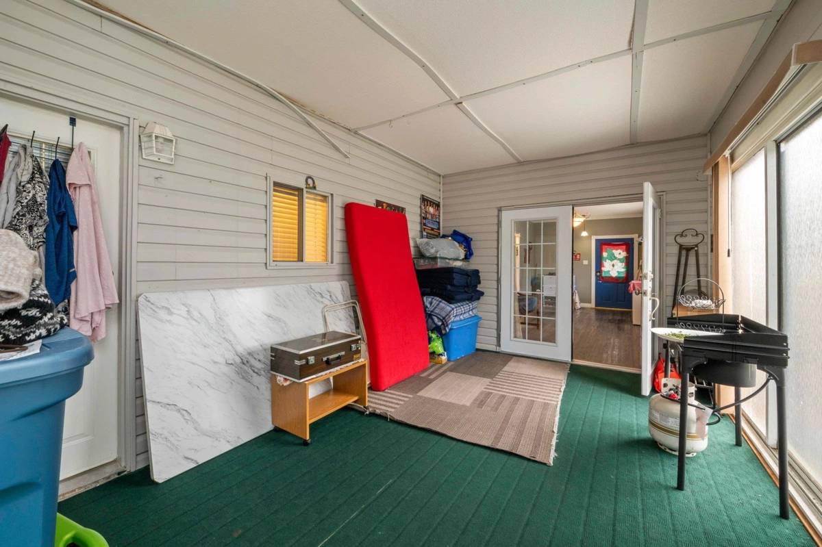 Entry Foyer Photo of 13 27111 Avenue, Langley, BC