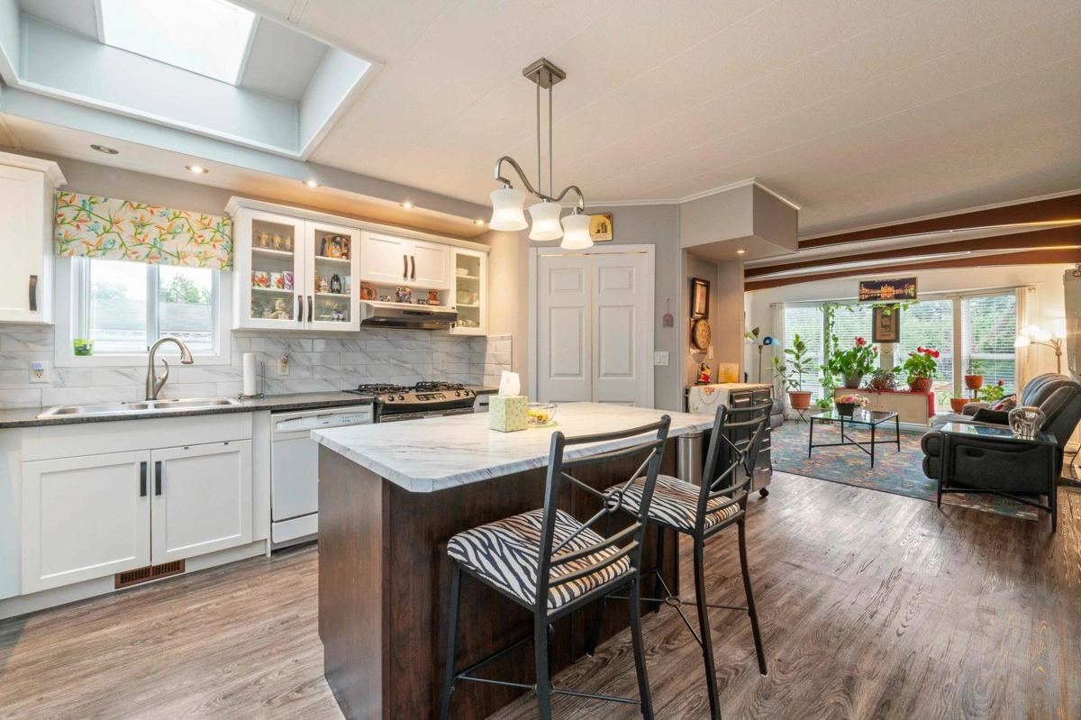 Walk-In Closet Photo of 13 27111 Avenue, Langley, BC