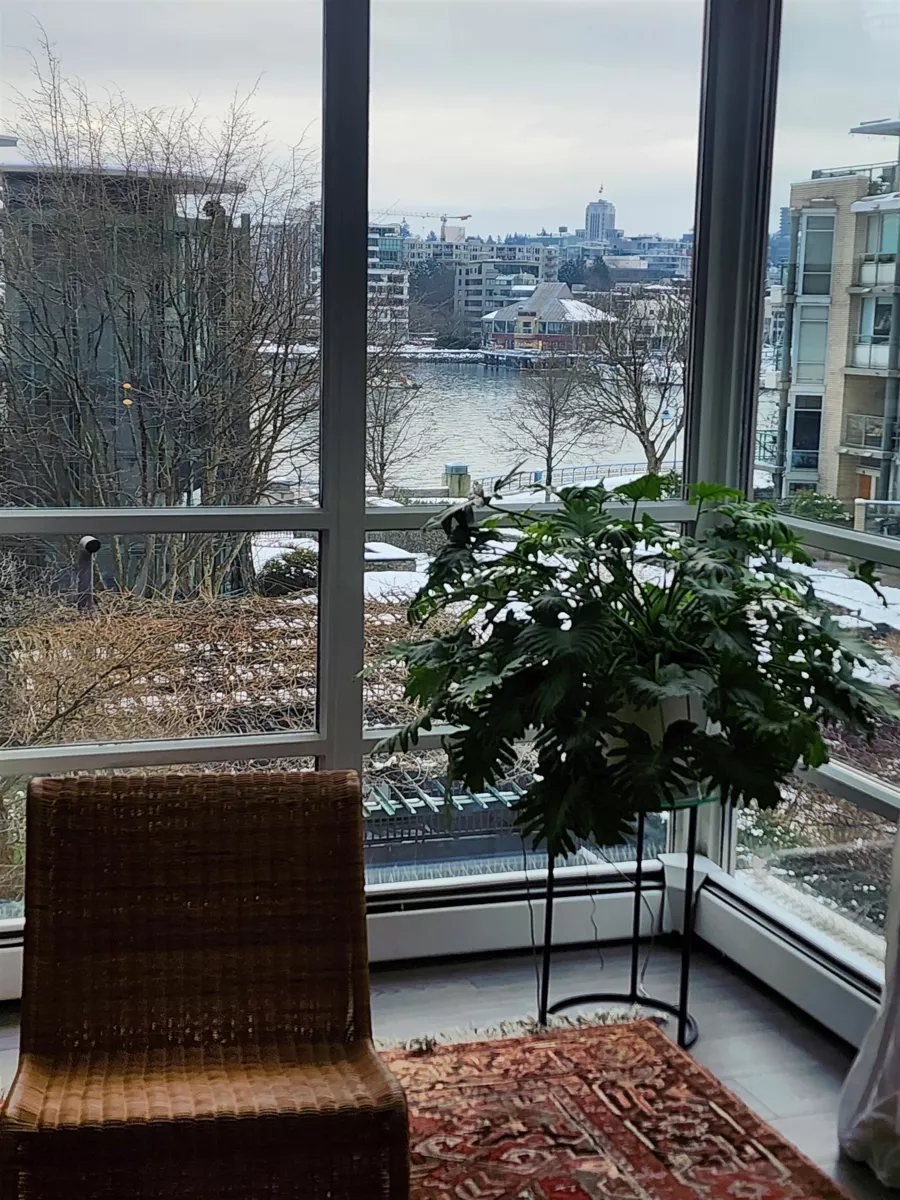 Dining Area Photo of 302 1228 Marinaside Crescent, Vancouver, BC