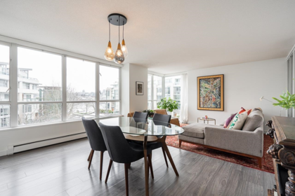 302 1228 Marinaside Crescent, Vancouver, BC, Vancouver — Apartment/Condo for sale
