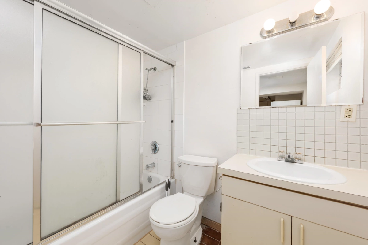 Office / Den Photo of 5556 Earles Street, Vancouver, BC