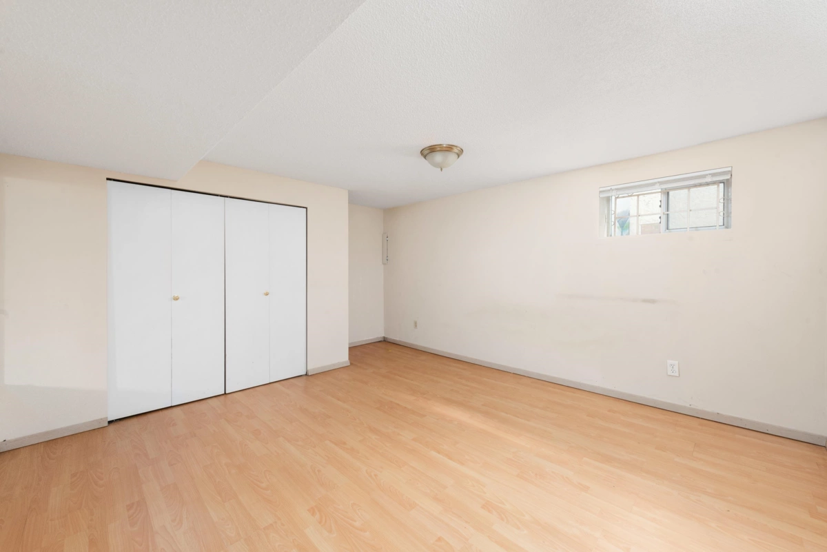 Walk-In Closet Photo of 5556 Earles Street, Vancouver, BC