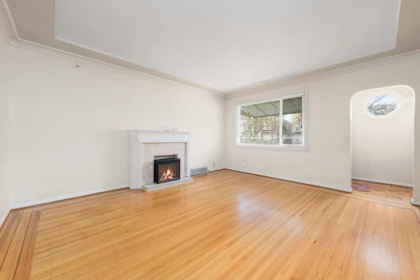 5556 Earles Street, Vancouver, BC