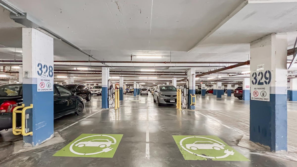 Front Yard Photo of 213 4280 Moncton Street, Richmond, BC