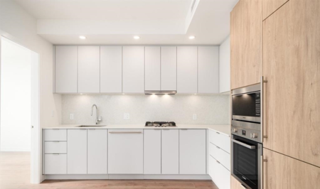 2203 537 Cottonwood Avenue, Coquitlam, BC, Coquitlam West — 1 bed apartment/condo for sale