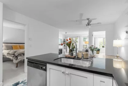 206 4550 Fraser Street, Vancouver, BC, Vancouver — Apartment/Condo for sale