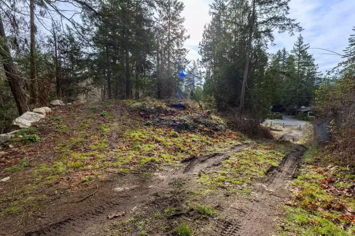 Dining Area Photo of LOT 16 Sinclair Bay Road, Garden Bay, BC