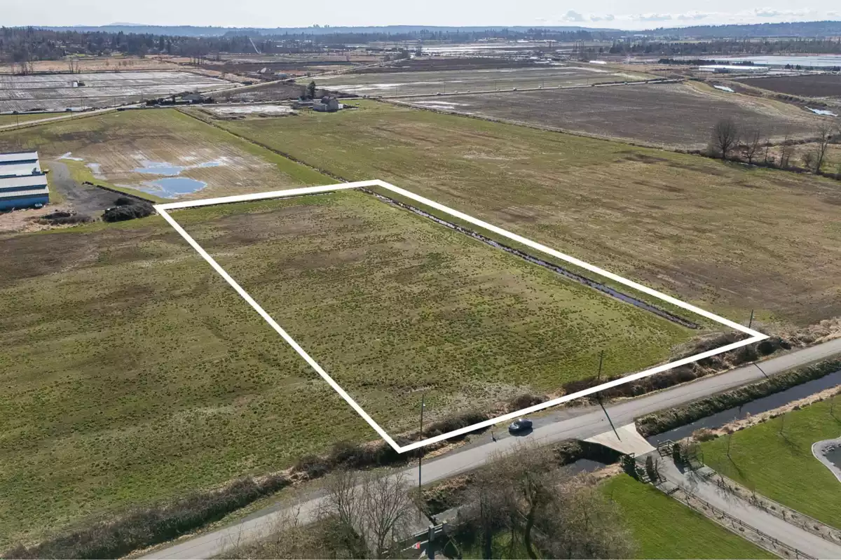 Dining Area Photo of 18120 83 Avenue, Surrey, BC
