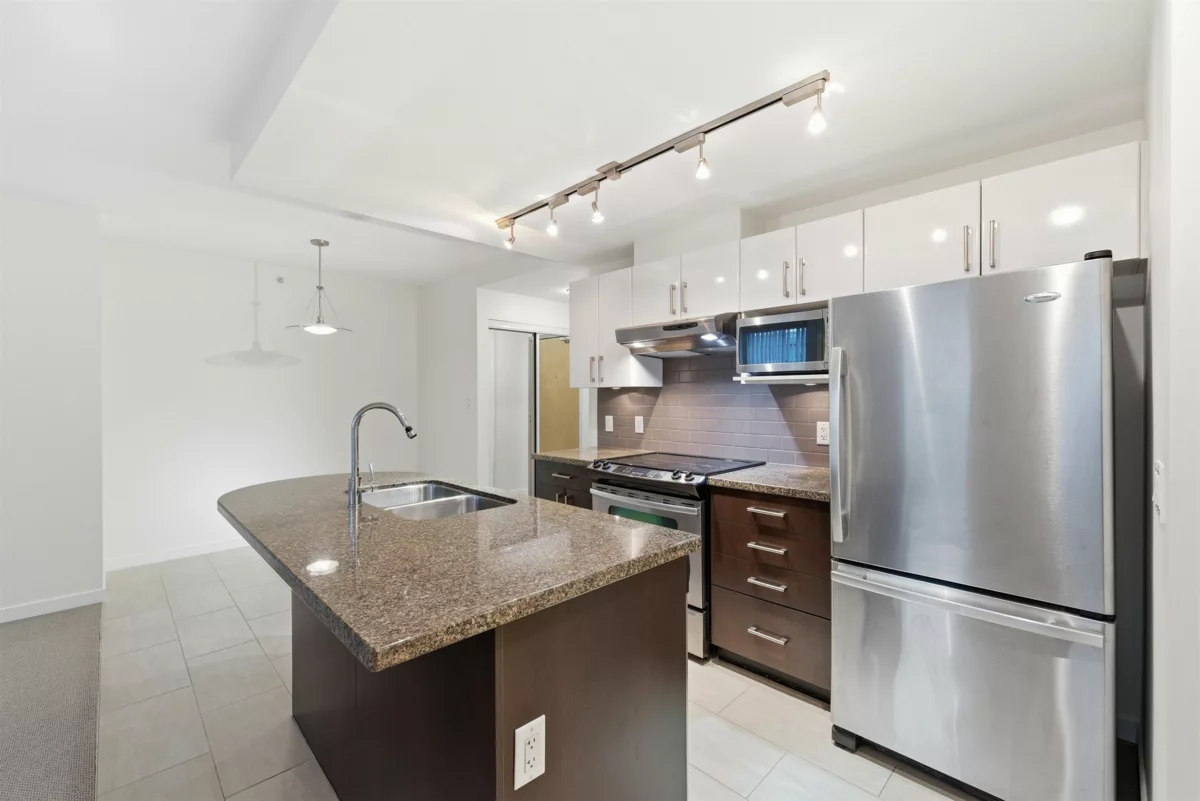 Pantry Photo of 301 14 Begbie Street, New Westminster, BC