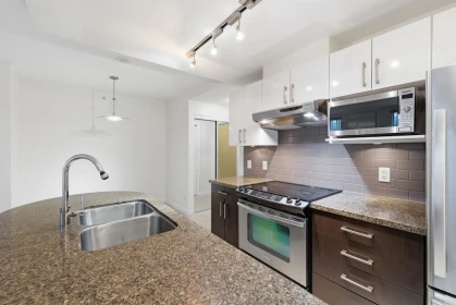 301 14 Begbie Street, New Westminster, BC
