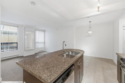 Kitchen Photo of 301 14 Begbie Street, New Westminster, BC