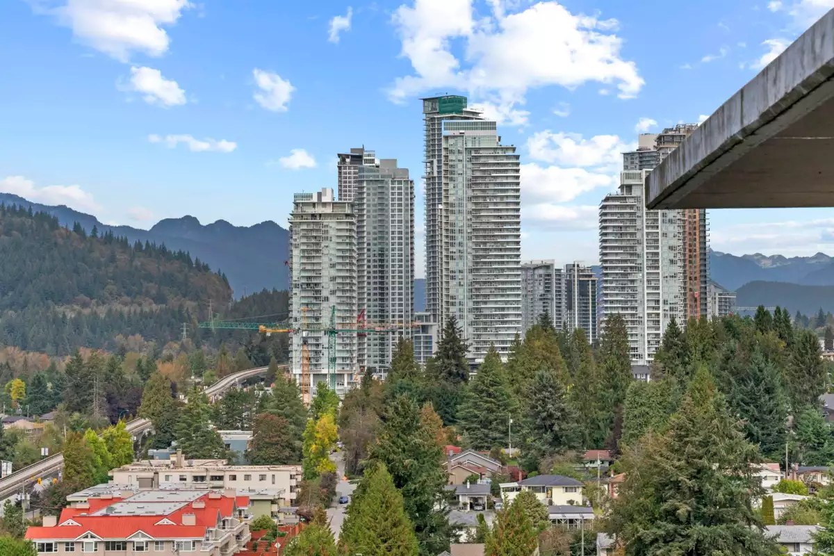 Community Amenities Photo (Clubhouse) of 404 518 Whiting Way, Coquitlam, BC