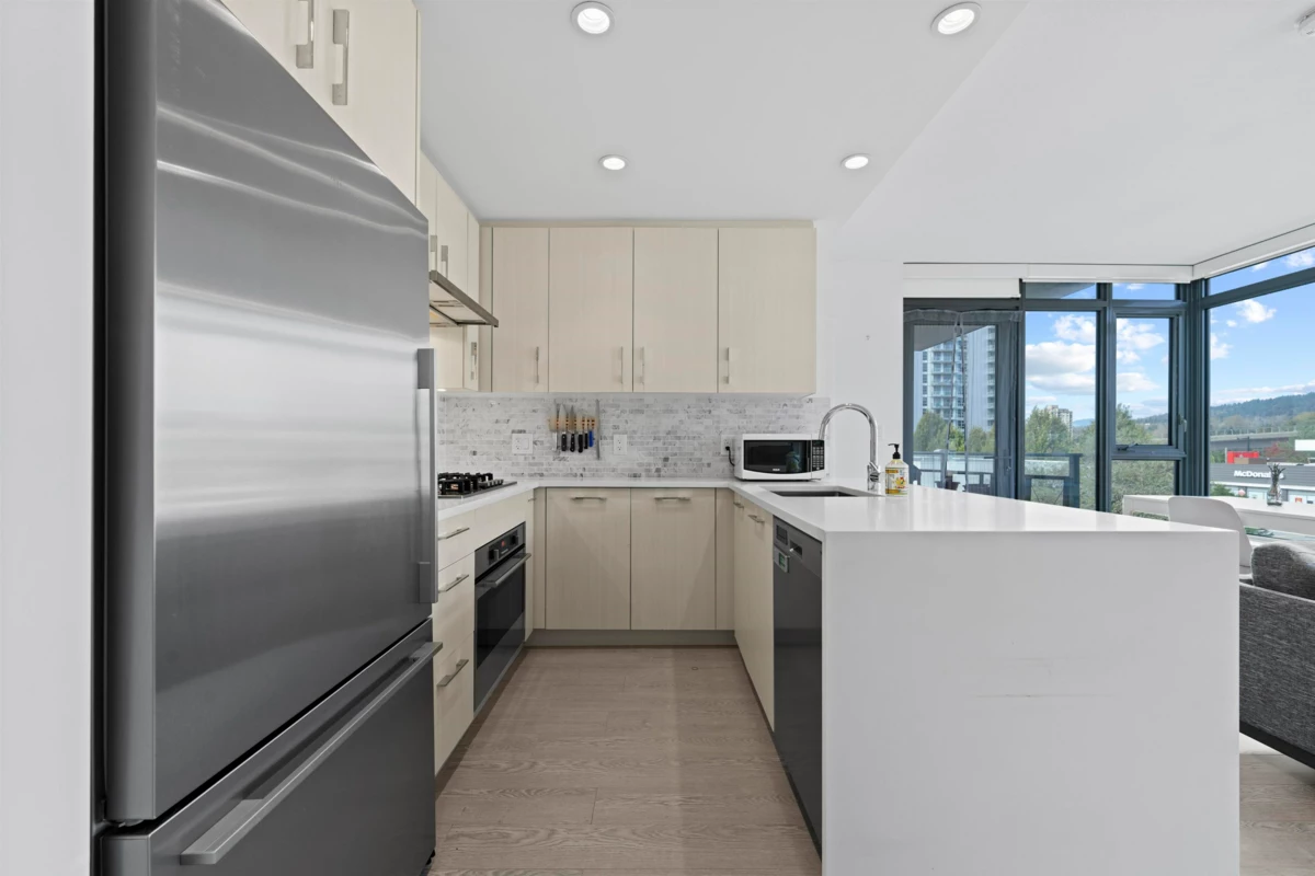 Dining Area Photo of 404 518 Whiting Way, Coquitlam, BC