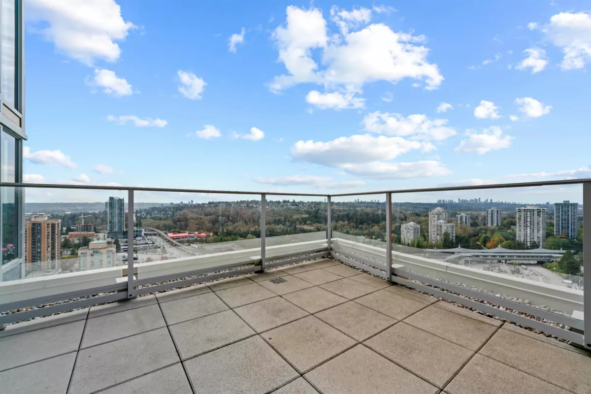 Garage Interior Photo of 404 518 Whiting Way, Coquitlam, BC