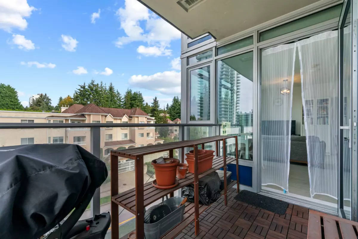 Staircase Photo of 404 518 Whiting Way, Coquitlam, BC