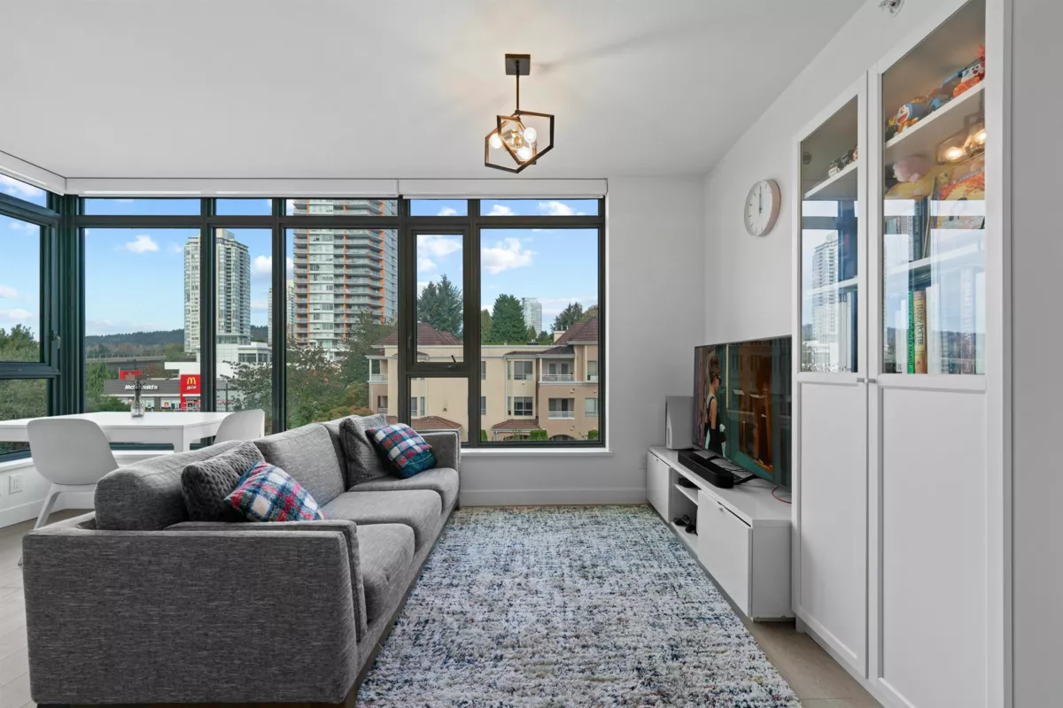 Walk-In Closet Photo of 404 518 Whiting Way, Coquitlam, BC