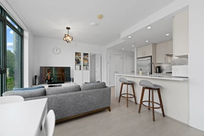 404 518 Whiting Way, Coquitlam, BC, Coquitlam West — 2 bed apartment/condo for sale