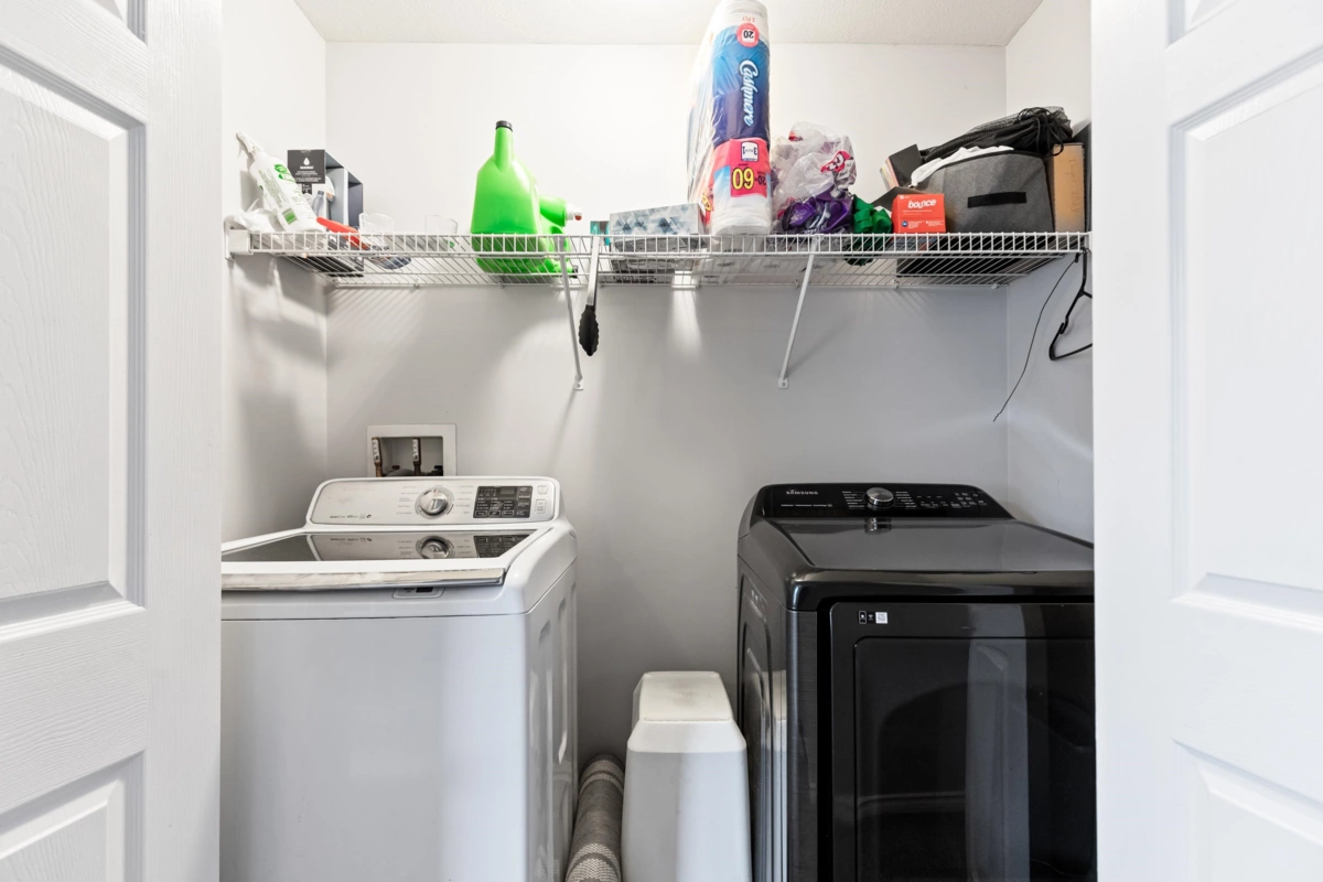Mudroom Photo of 24107 102 Avenue, Maple Ridge, BC