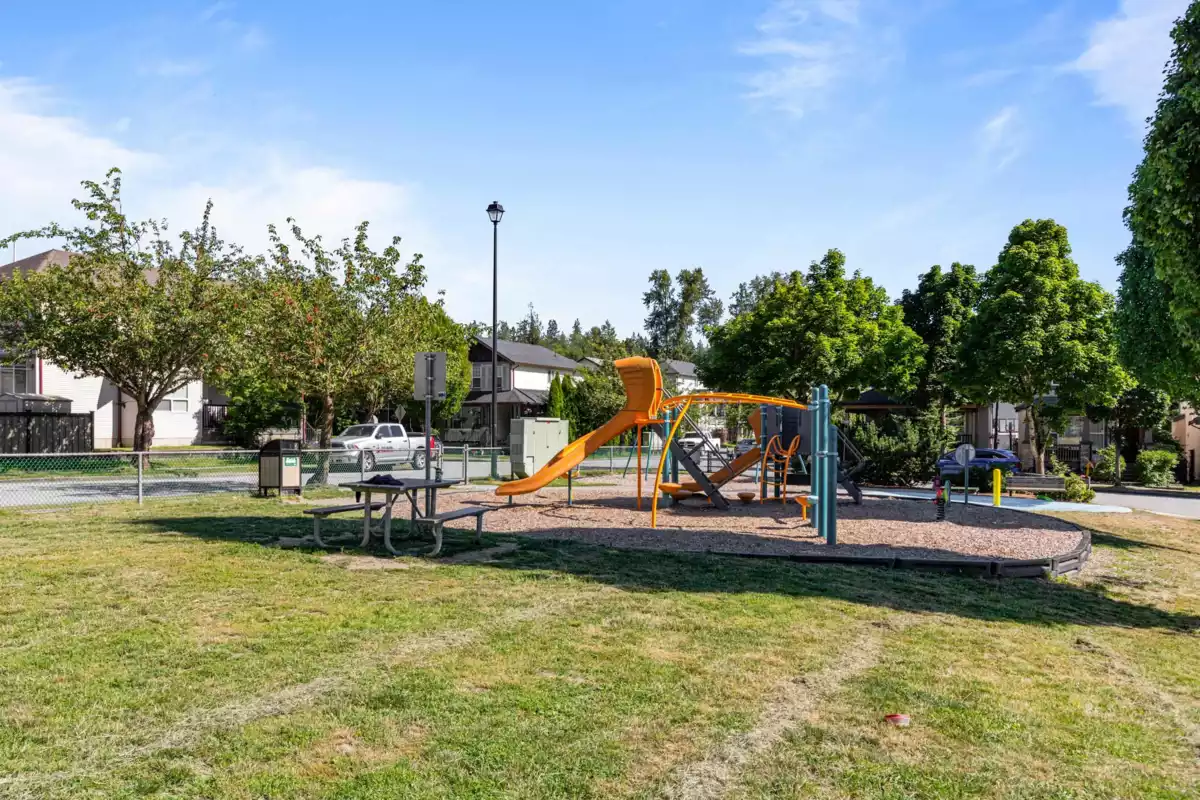 Outdoor Kitchen Photo of 24107 102 Avenue, Maple Ridge, BC